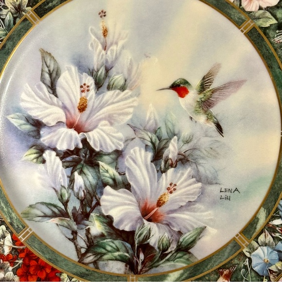 LENA LIU ‘RUBY THROATED HUMMINGBIRD’ COLLECTOR’S PORCELAIN PLATE — First Issue - Picture 2 of 9